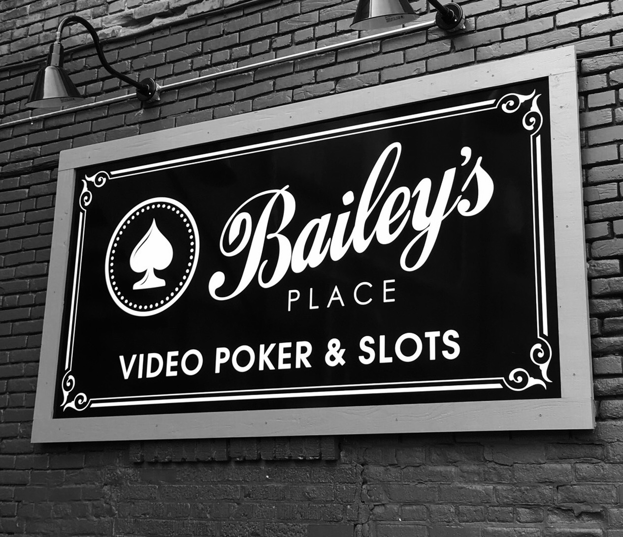 to Bailey's Place Video Gaming Cafe in Peru, IL & Ottawa, IL